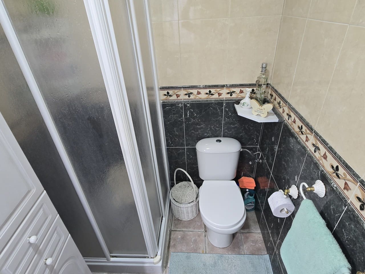 2 soveværelse Villa til salg i Vinuela med swimmingpool garage - € 259.000 (Ref: 9502931)