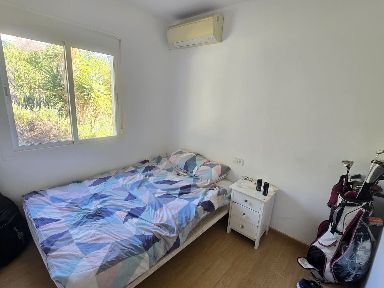 5 bedroom Villa for sale in Alcaucin with pool garage - € 449,000 (Ref: 9503288)