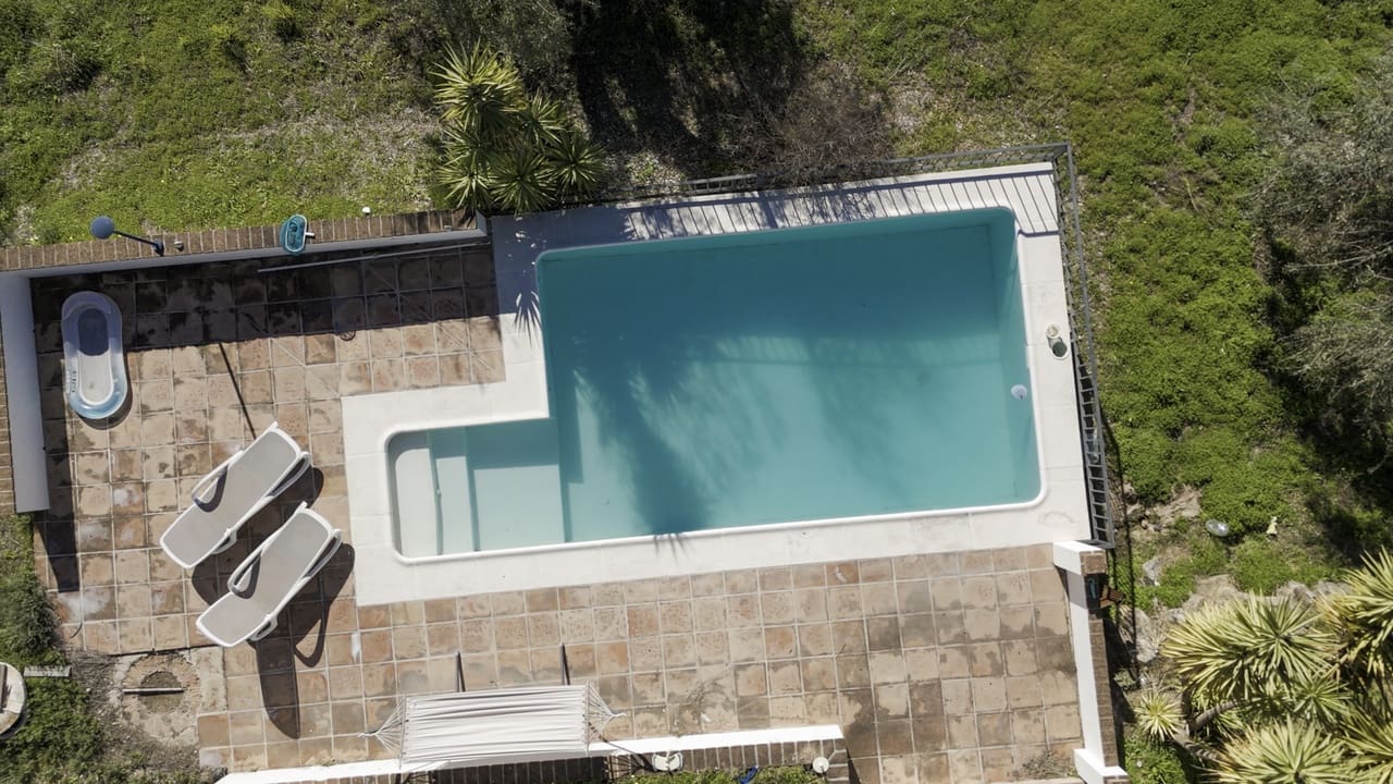 5 sypialnia Willa na sprzedaż w Alcaucin z basenem garażem - 449 000 € (Ref: 9503288)