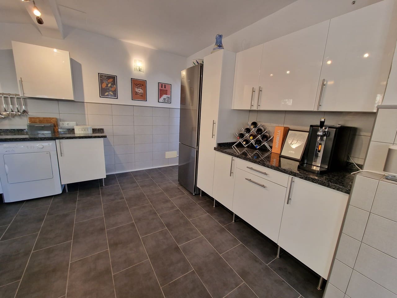 2 makuuhuone Huvila myytävänä paikassa Mondron mukana uima-altaan 
autotalli - 295 000 € (Ref: 9524623)