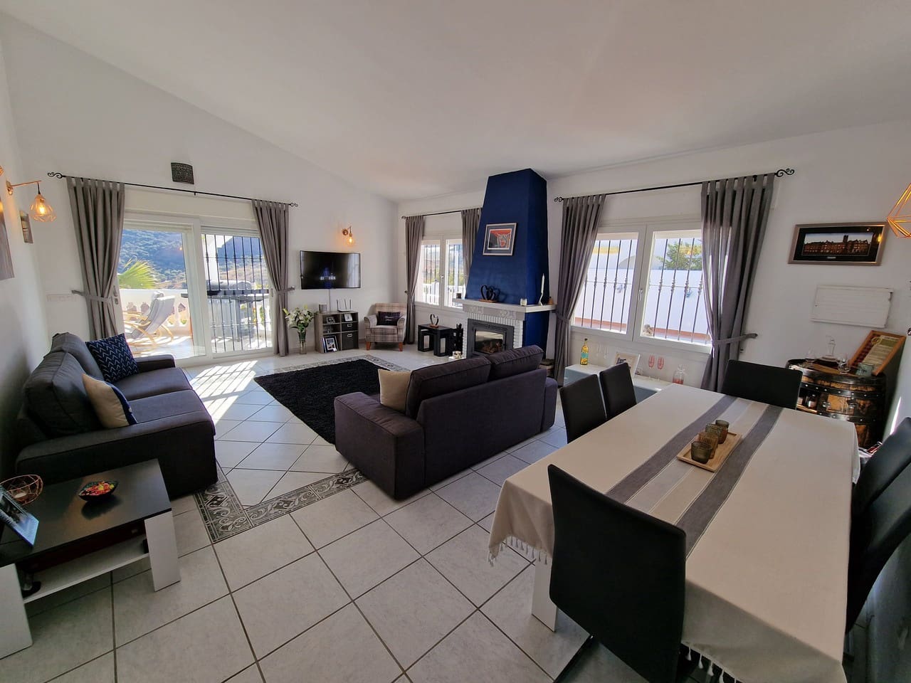 2 makuuhuone Huvila myytävänä paikassa Mondron mukana uima-altaan 
autotalli - 295 000 € (Ref: 9524623)