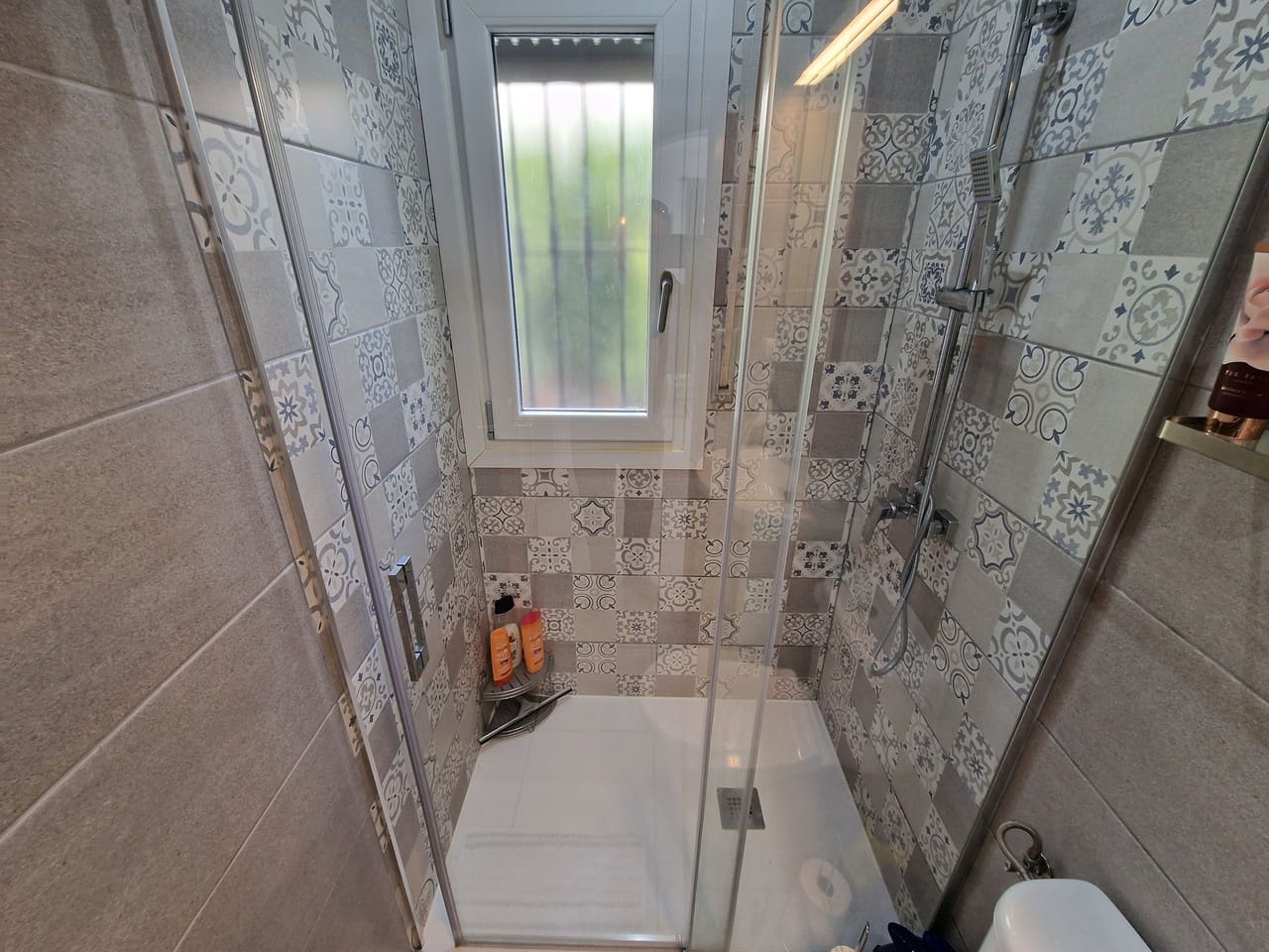 2 makuuhuone Huvila myytävänä paikassa Mondron mukana uima-altaan 
autotalli - 295 000 € (Ref: 9524623)