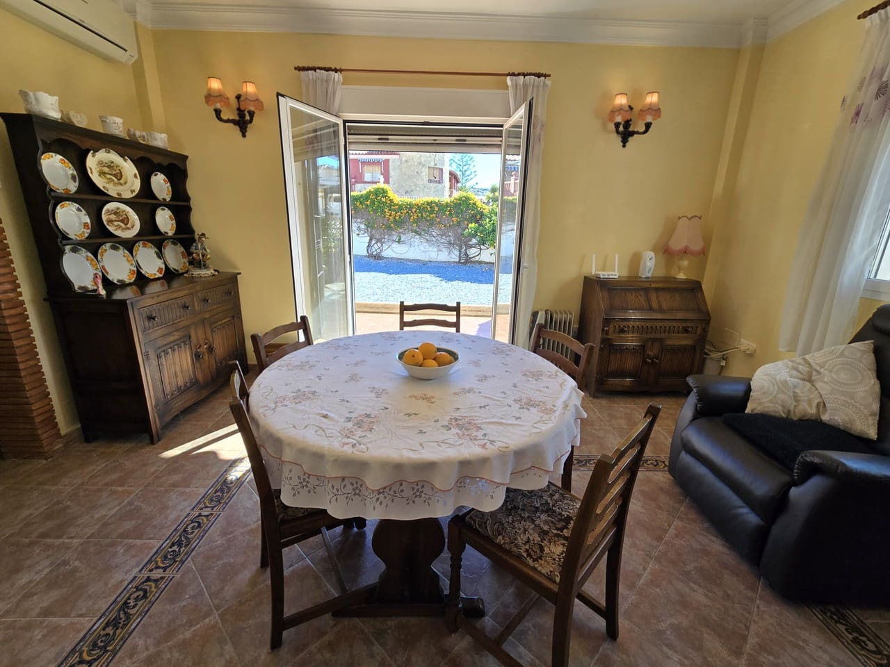 3 Zimmer Villa zu verkaufen in Vinuela mit Garage - 275.000 € (Ref: 9534806)