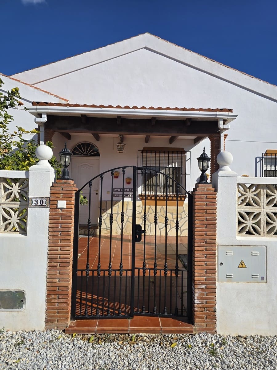 3 Zimmer Villa zu verkaufen in Vinuela mit Garage - 275.000 € (Ref: 9534806)