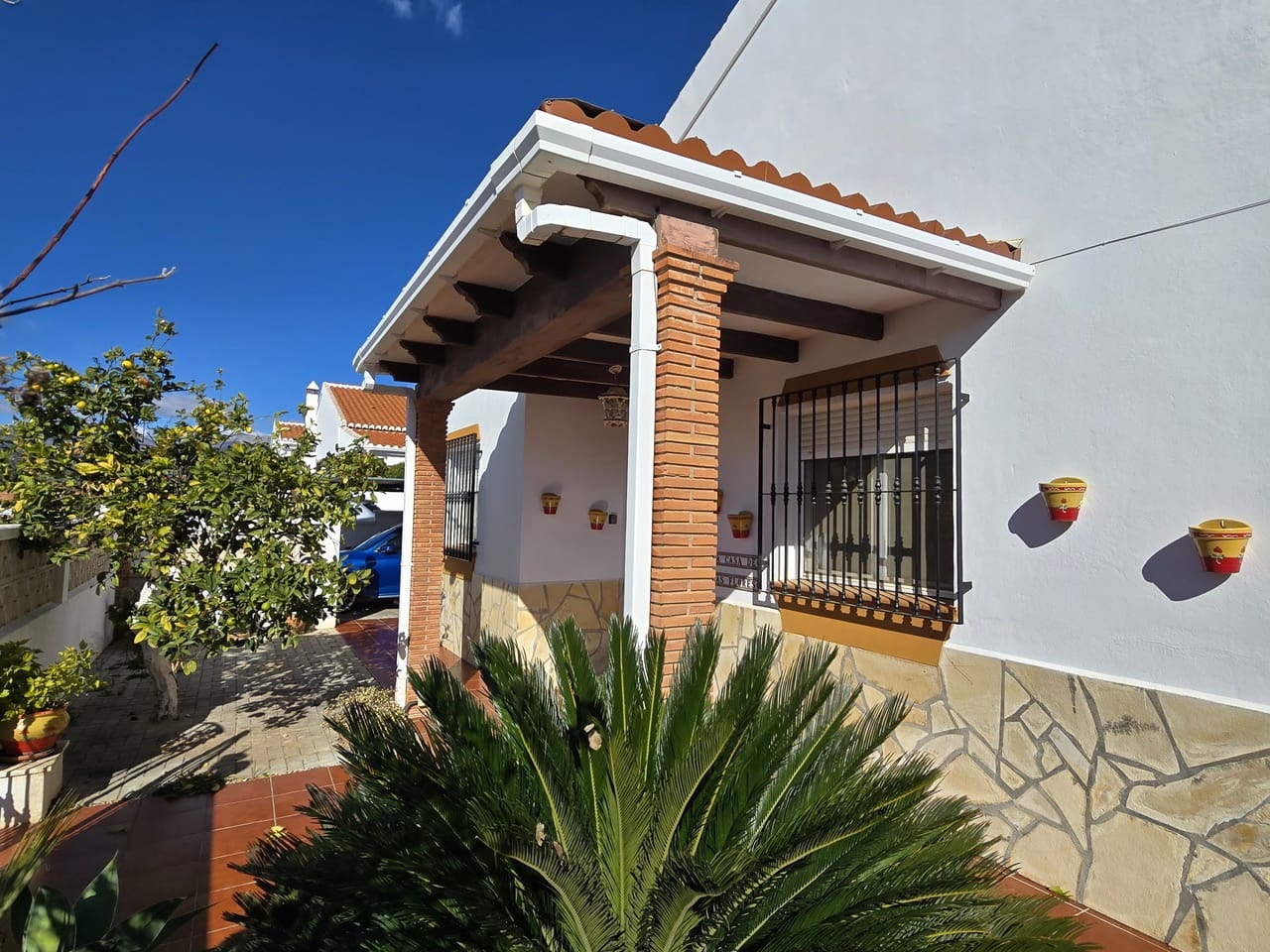 3 Zimmer Villa zu verkaufen in Vinuela mit Garage - 275.000 € (Ref: 9534806)