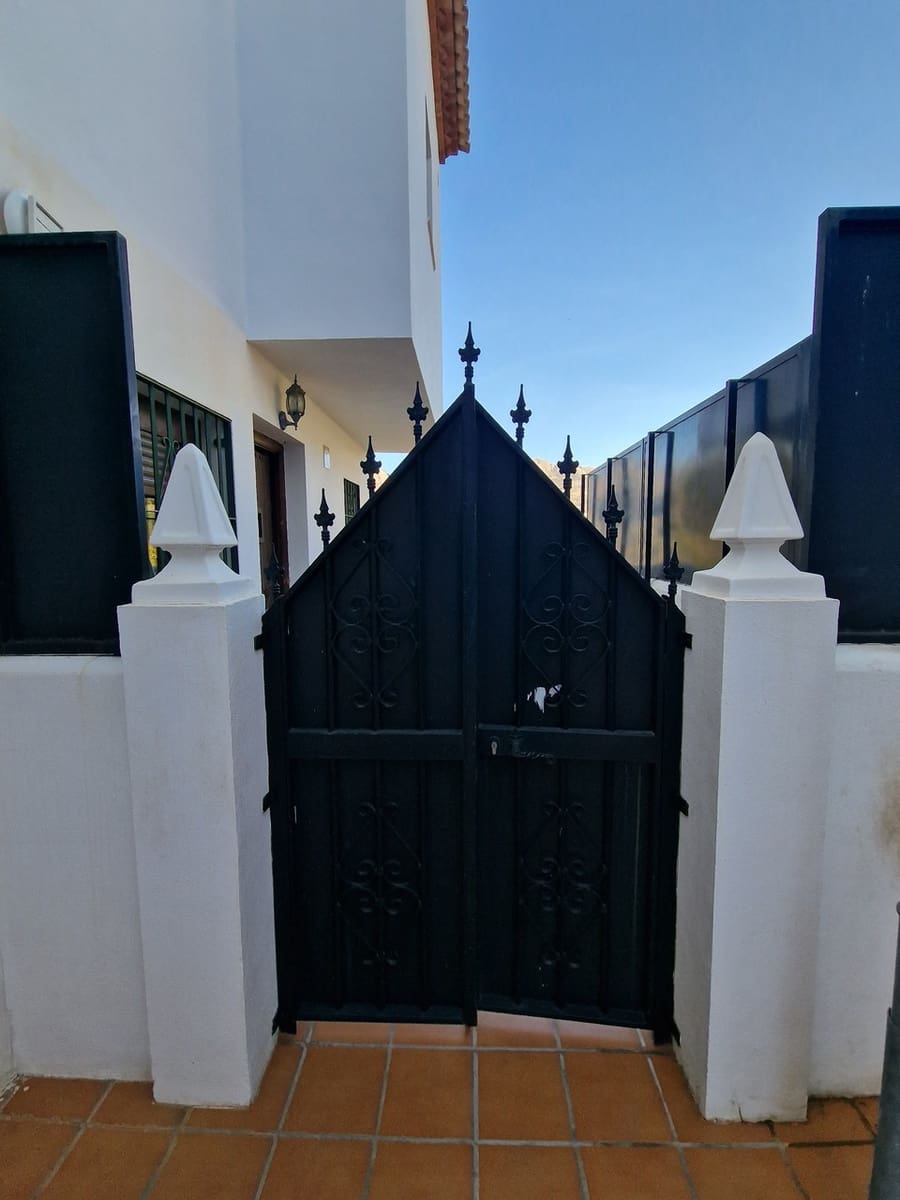 3 soverom Hus til salgs i Alcaucin med svømmebasseng garasje - € 220 000 (Ref: 9558967)