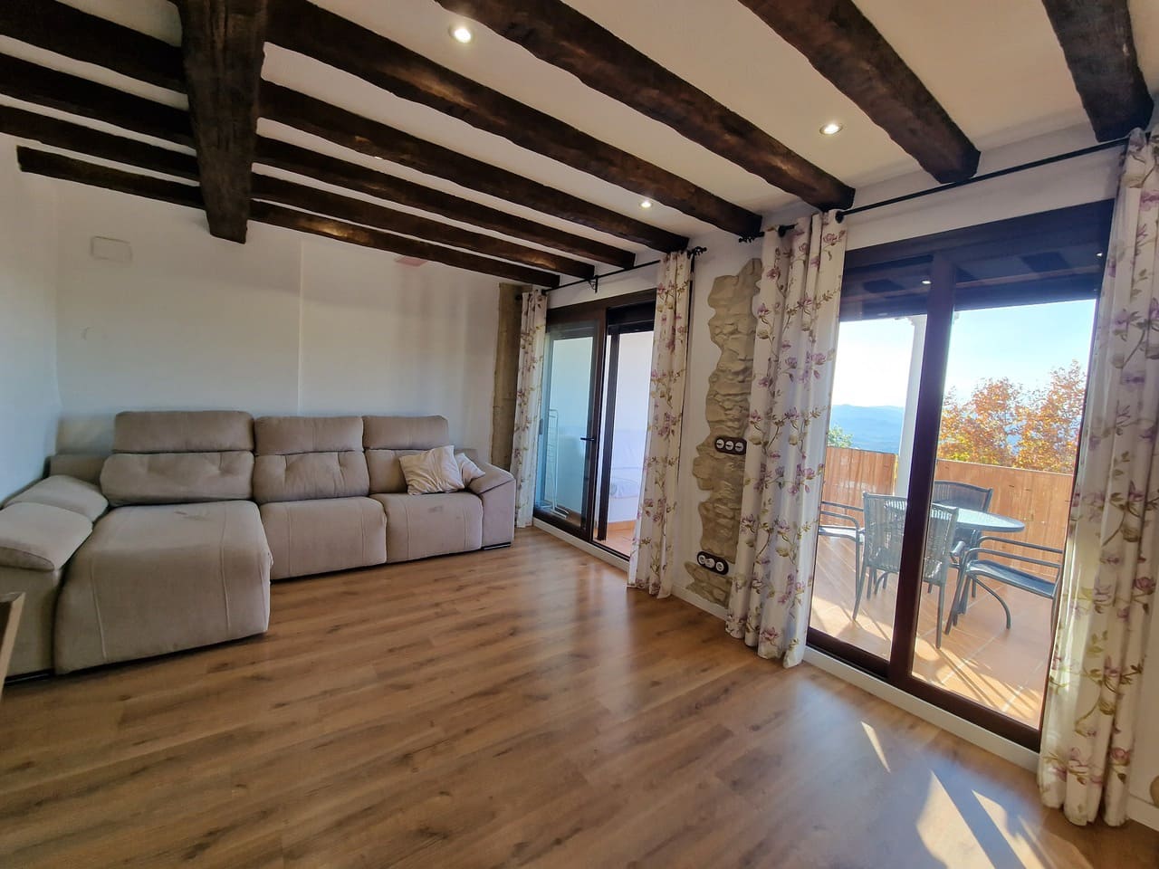 3 soverom Hus til salgs i Alcaucin med svømmebasseng garasje - € 220 000 (Ref: 9558967)