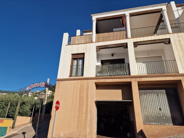 3 chambre Maison de Ville à vendre à Alcaucín avec piscine garage - 220 000 € (Ref: 9558967)