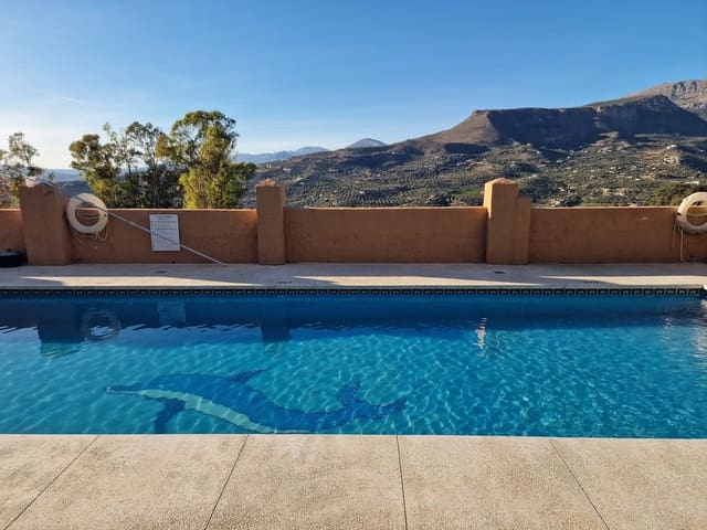 3 chambre Maison de Ville à vendre à Alcaucín avec piscine garage - 220 000 € (Ref: 9558967)