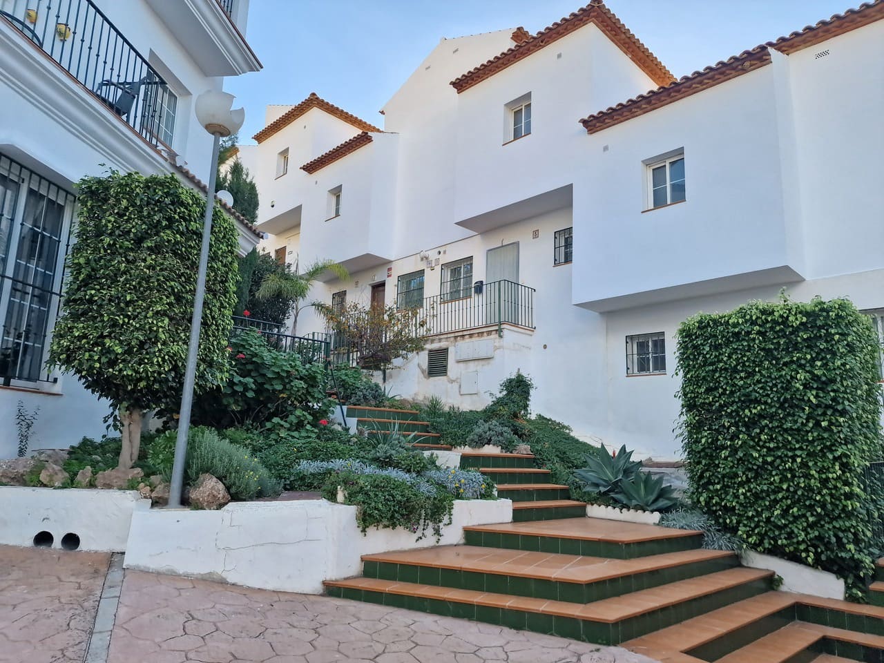 3 soverom Hus til salgs i Alcaucin med svømmebasseng garasje - € 220 000 (Ref: 9558967)