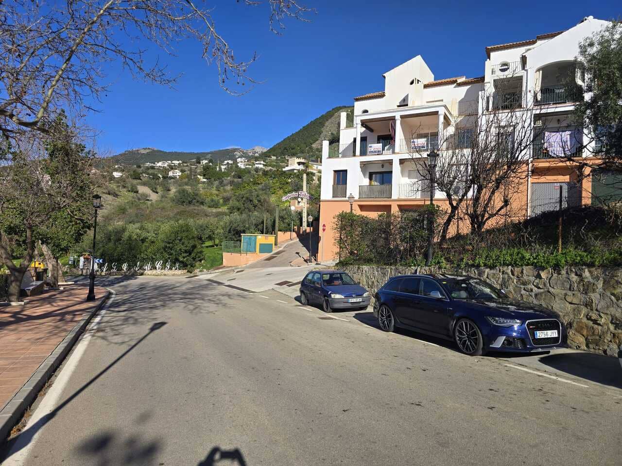 3 bedroom Townhouse for sale in Alcaucin with pool garage - € 220,000 (Ref: 9558967)