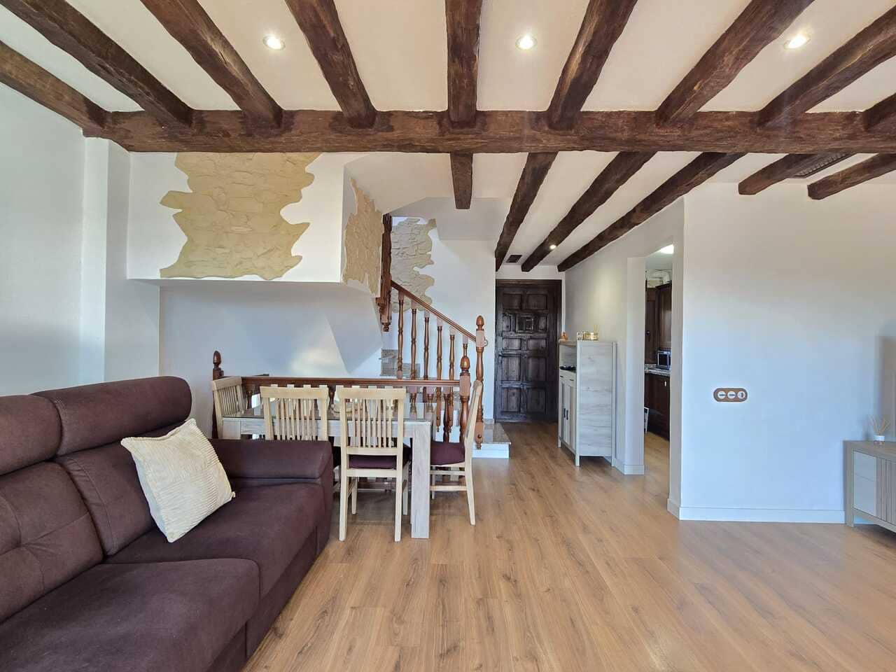 3 bedroom Townhouse for sale in Alcaucin with pool garage - € 220,000 (Ref: 9558967)