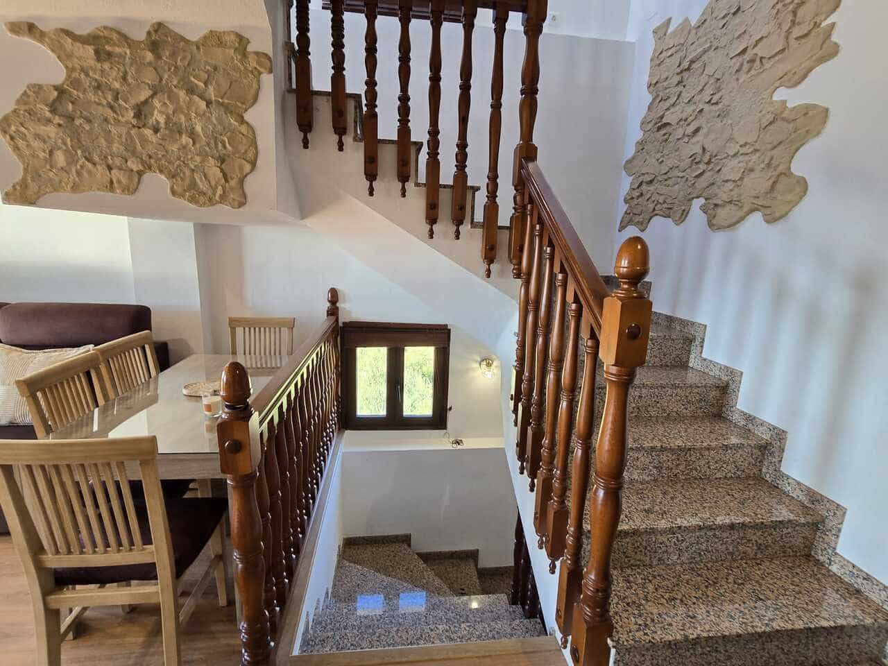 3 bedroom Townhouse for sale in Alcaucin with pool garage - € 220,000 (Ref: 9558967)