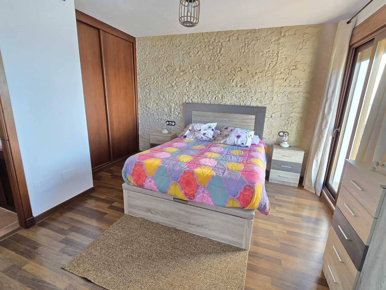 3 bedroom Townhouse for sale in Alcaucin with pool garage - € 220,000 (Ref: 9558967)