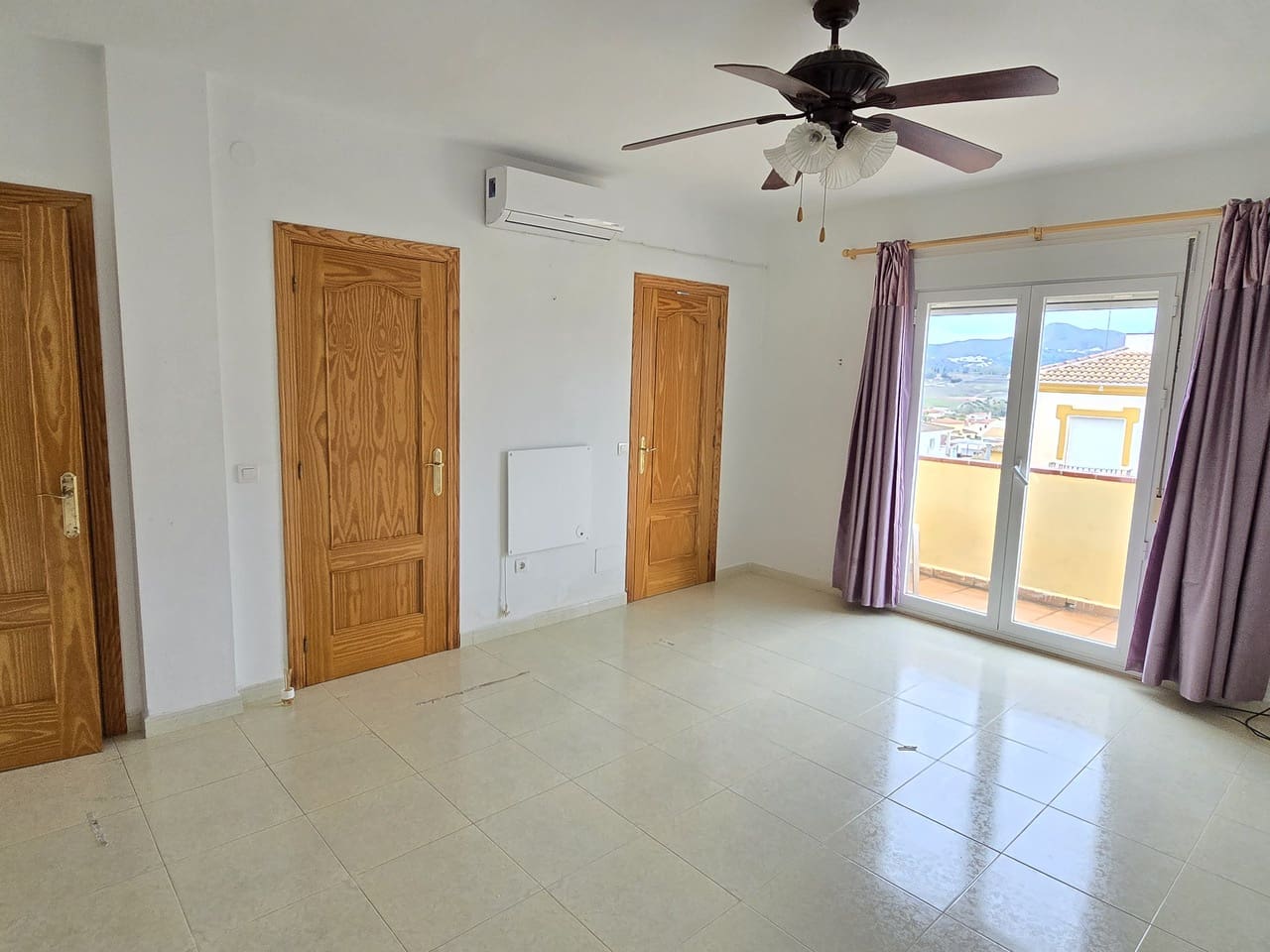 2 soveværelse Villa til salg i Vinuela med garage - € 169.950 (Ref: 9559273)