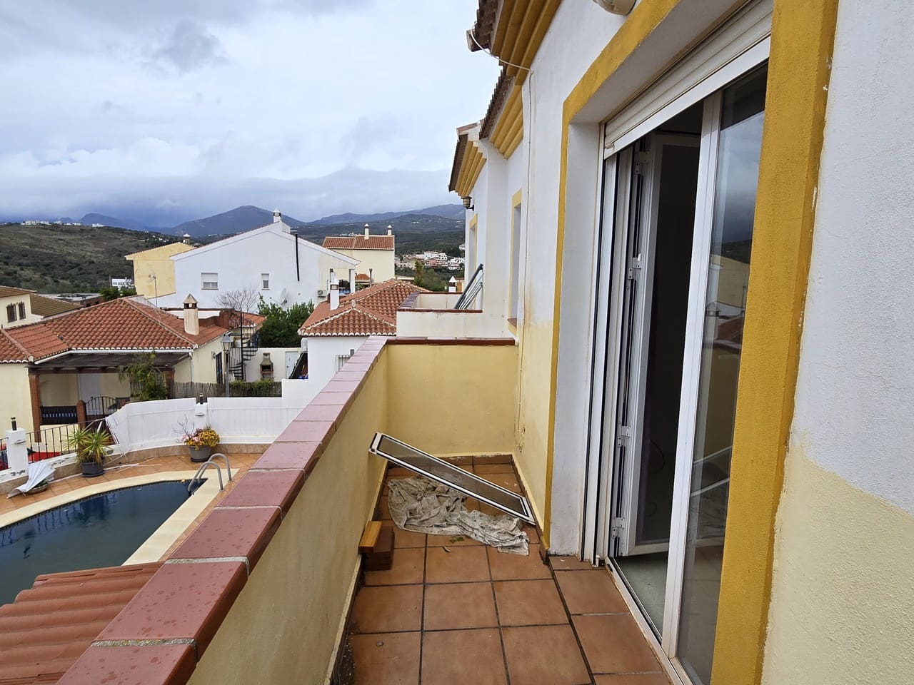 2 soveværelse Villa til salg i Vinuela med garage - € 169.950 (Ref: 9559273)