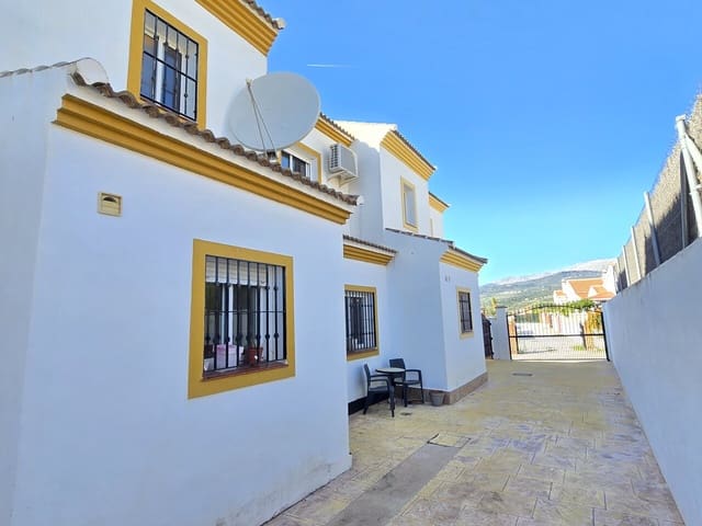 2 bedroom Villa for sale in Viñuela with garage - € 169,950 (Ref: 9559273)