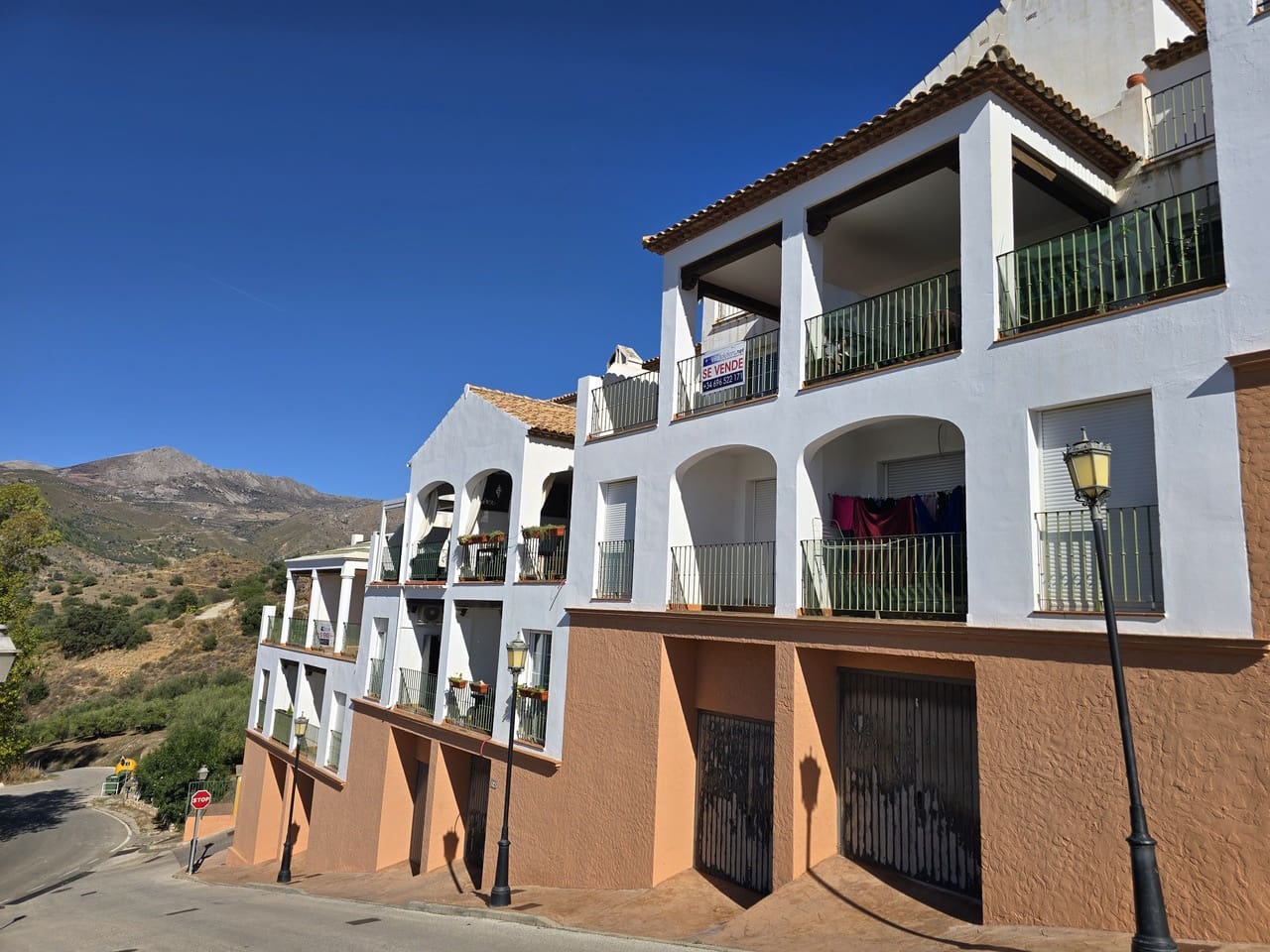 3 quarto Casa em Banda para venda em Alcaucin com piscina garagem - 195 000 € (Ref: 9569478)