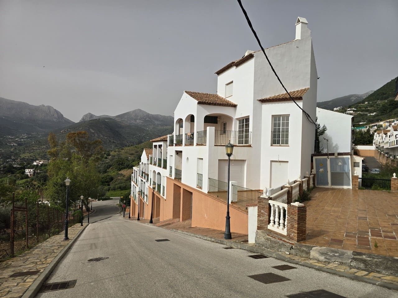 3 bedroom Townhouse for sale in Alcaucin with pool garage - € 195,000 (Ref: 9569478)