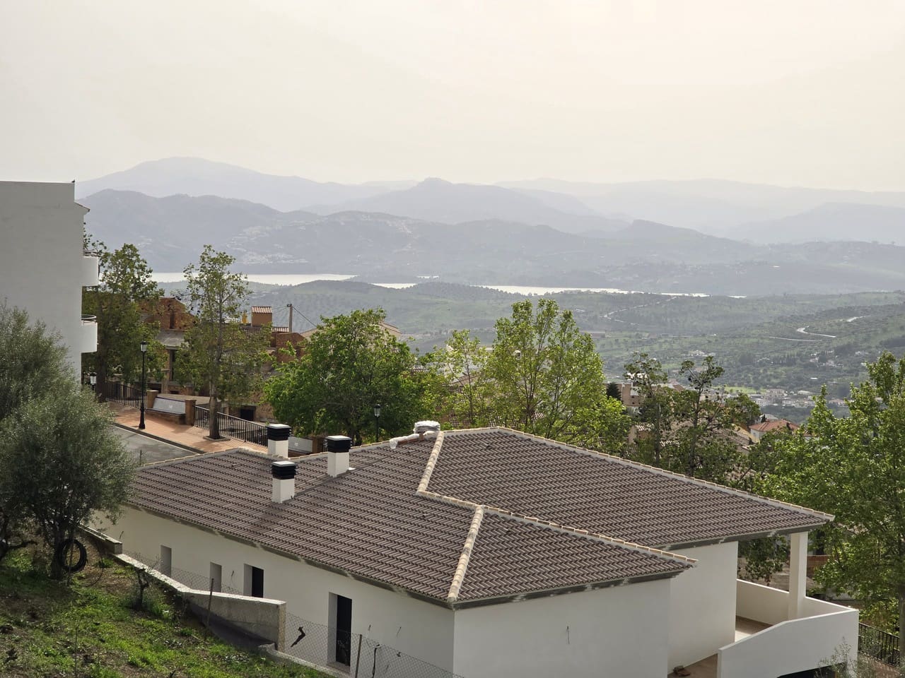 3 bedroom Townhouse for sale in Alcaucin with pool garage - € 195,000 (Ref: 9569478)