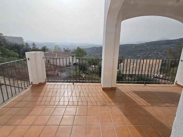 3 soveværelse Byhus til salg i Alcaucín med swimmingpool garage - € 195.000 (Ref: 9569478)