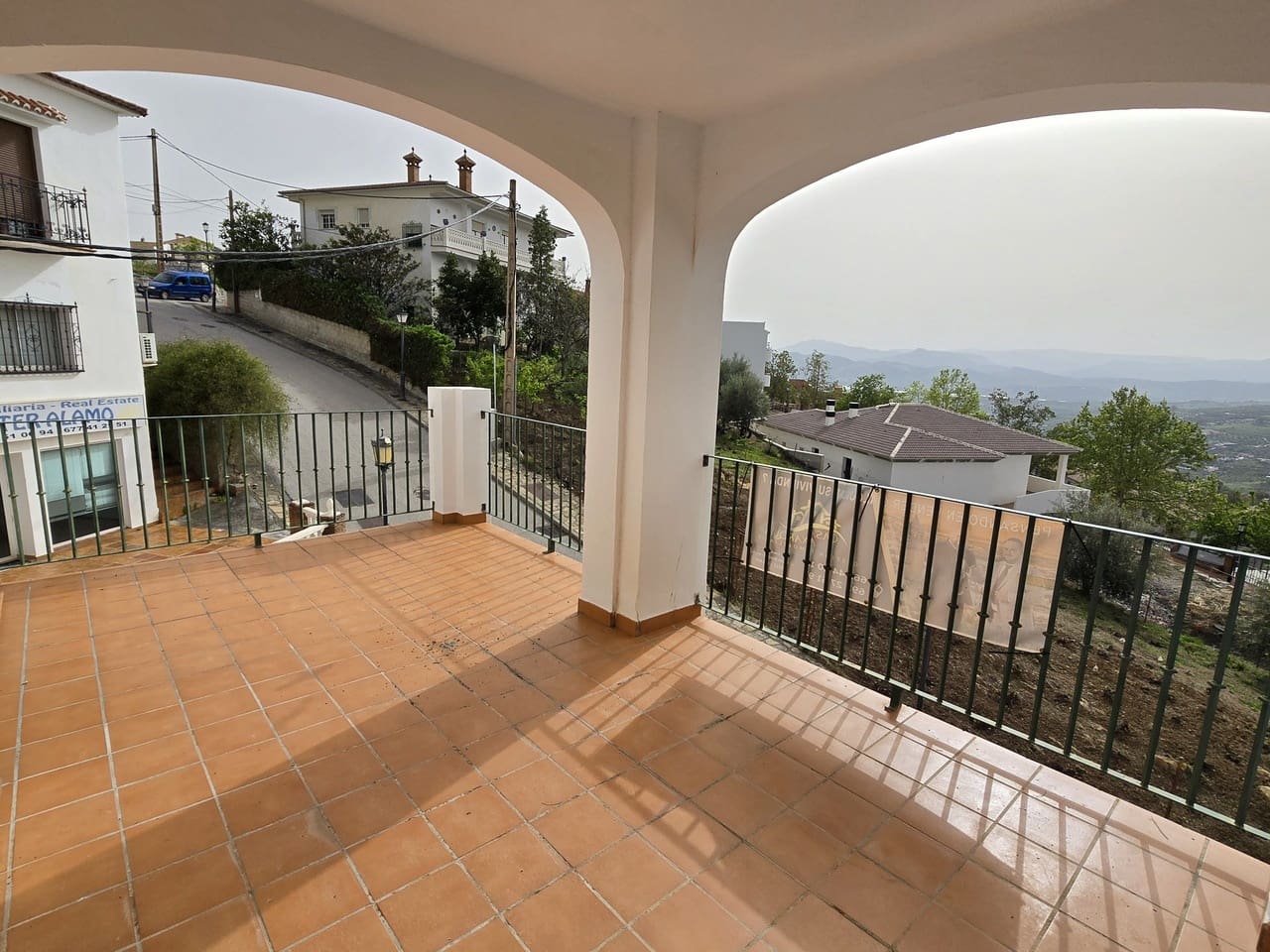 3 bedroom Townhouse for sale in Alcaucin with pool garage - € 195,000 (Ref: 9569478)