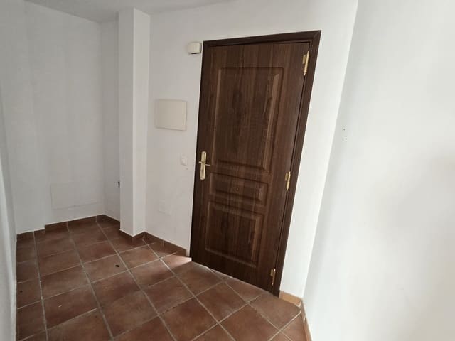 3 soverom Hus til salgs i Alcaucín med svømmebasseng garasje - € 195 000 (Ref: 9569478)