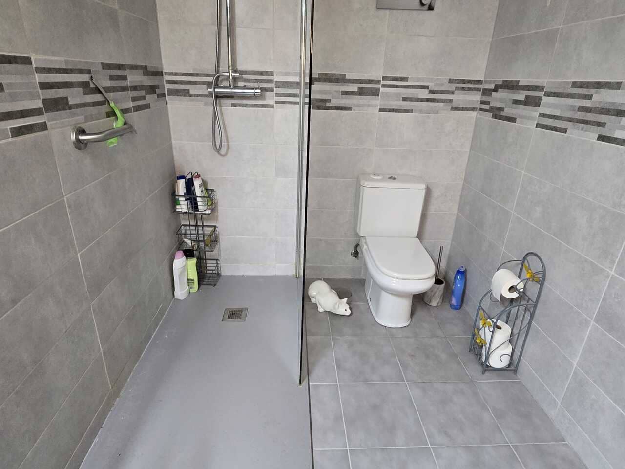 2 bedroom Apartment for sale in Alcaucin with pool garage - € 175,000 (Ref: 9592216)