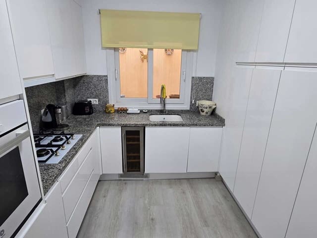 2 soverom Leilighet til salgs i Alcaucín med svømmebasseng garasje - € 175 000 (Ref: 9592216)