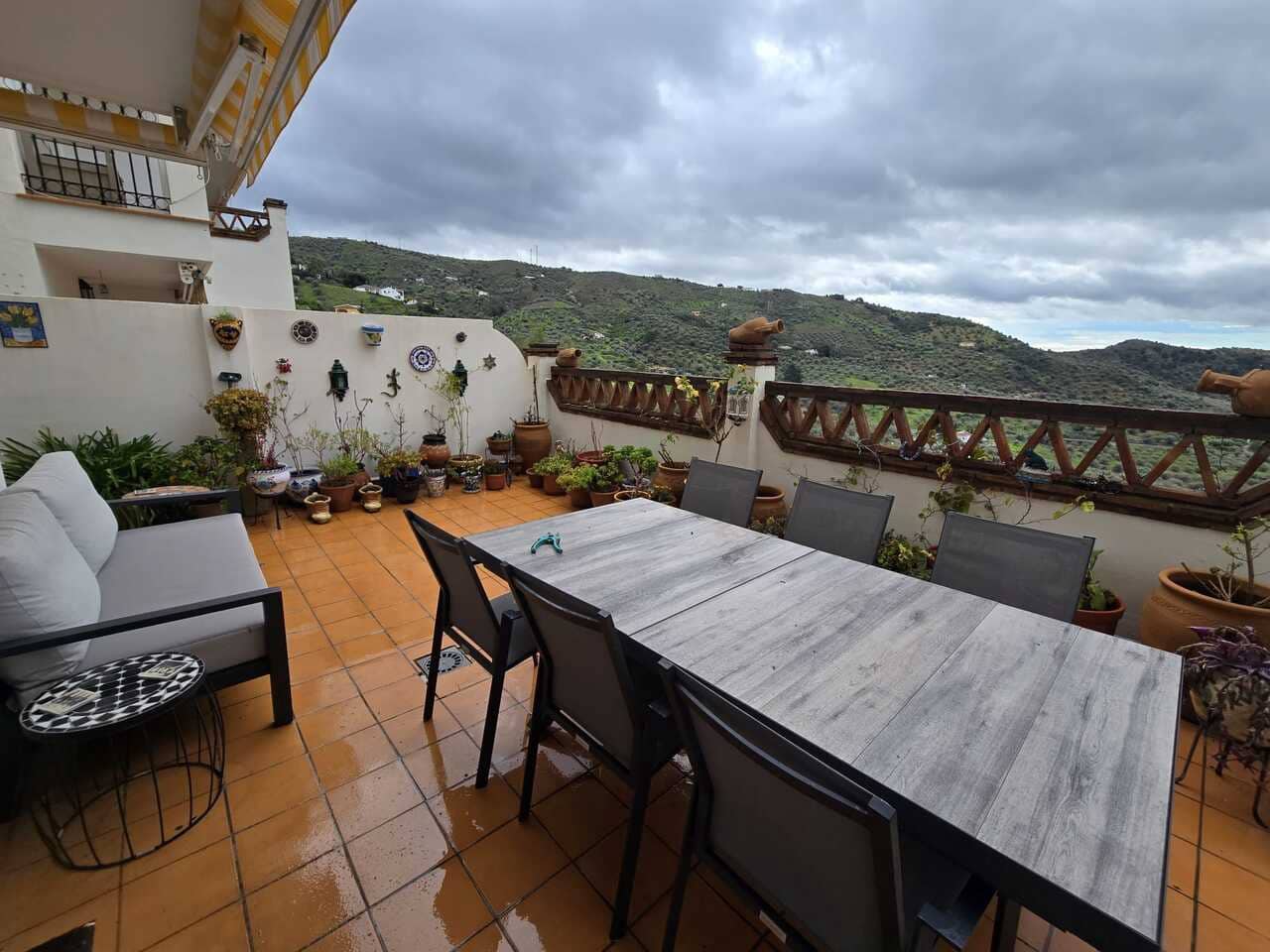 2 bedroom Apartment for sale in Alcaucin with pool garage - € 175,000 (Ref: 9592216)