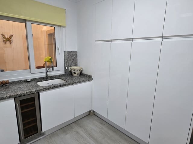 2 bedroom Apartment for sale in Alcaucín with pool garage - € 175,000 (Ref: 9592216)