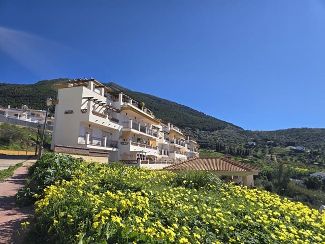 2 bedroom Apartment for sale in Alcaucín with pool garage - € 175,000 (Ref: 9592216)