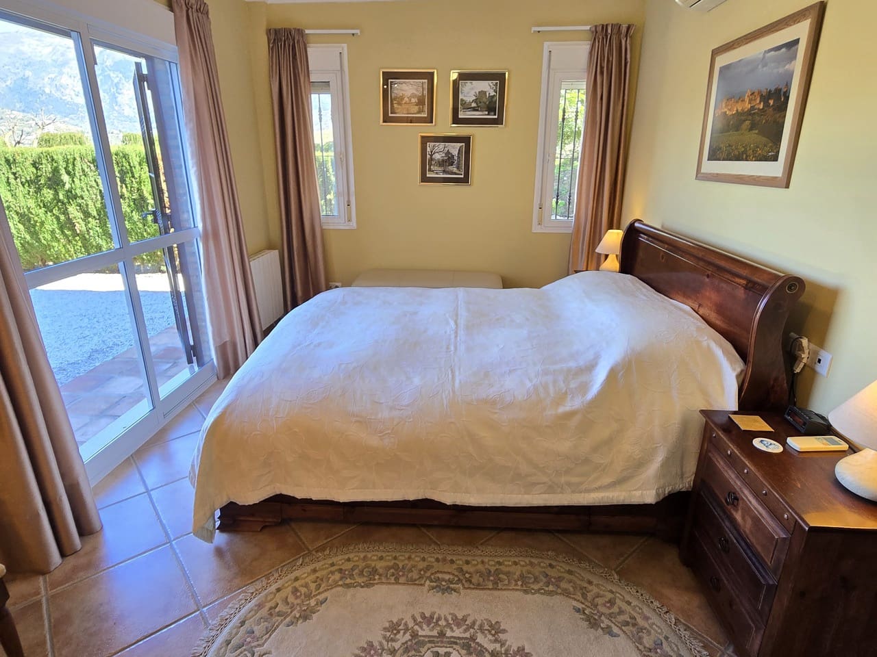 3 bedroom Villa for sale in Vinuela with pool garage - € 525,000 (Ref: 9609553)