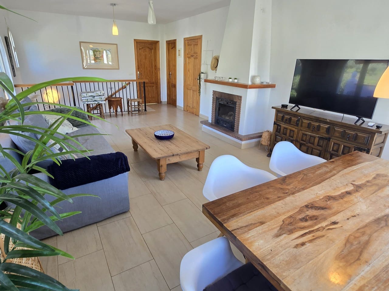 3 makuuhuone Huvila myytävänä paikassa Alcaucin mukana uima-altaan 
autotalli - 375 000 € (Ref: 9610116)