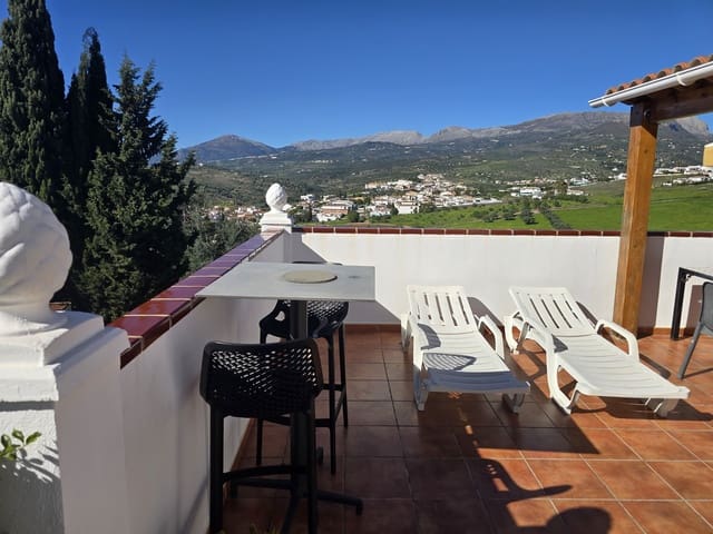 3 camera da letto Villa in vendita in Alcaucín con piscina garage - 375.000 € (Rif: 9610116)