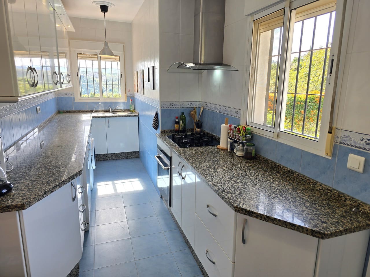 4 soverom Villa til salgs i Benamargosa med svømmebasseng garasje - € 365 000 (Ref: 9612038)