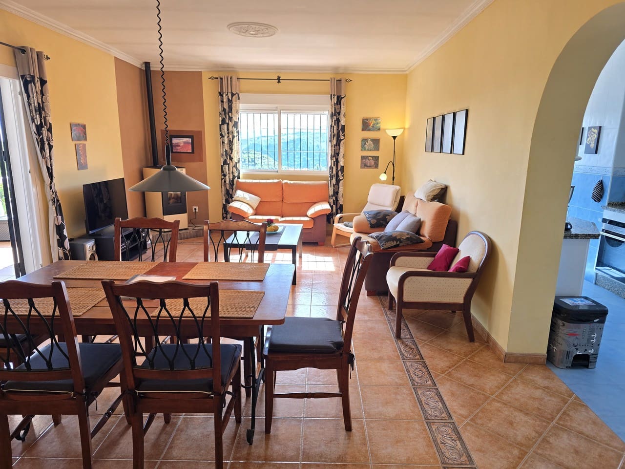 4 soverom Villa til salgs i Benamargosa med svømmebasseng garasje - € 365 000 (Ref: 9612038)