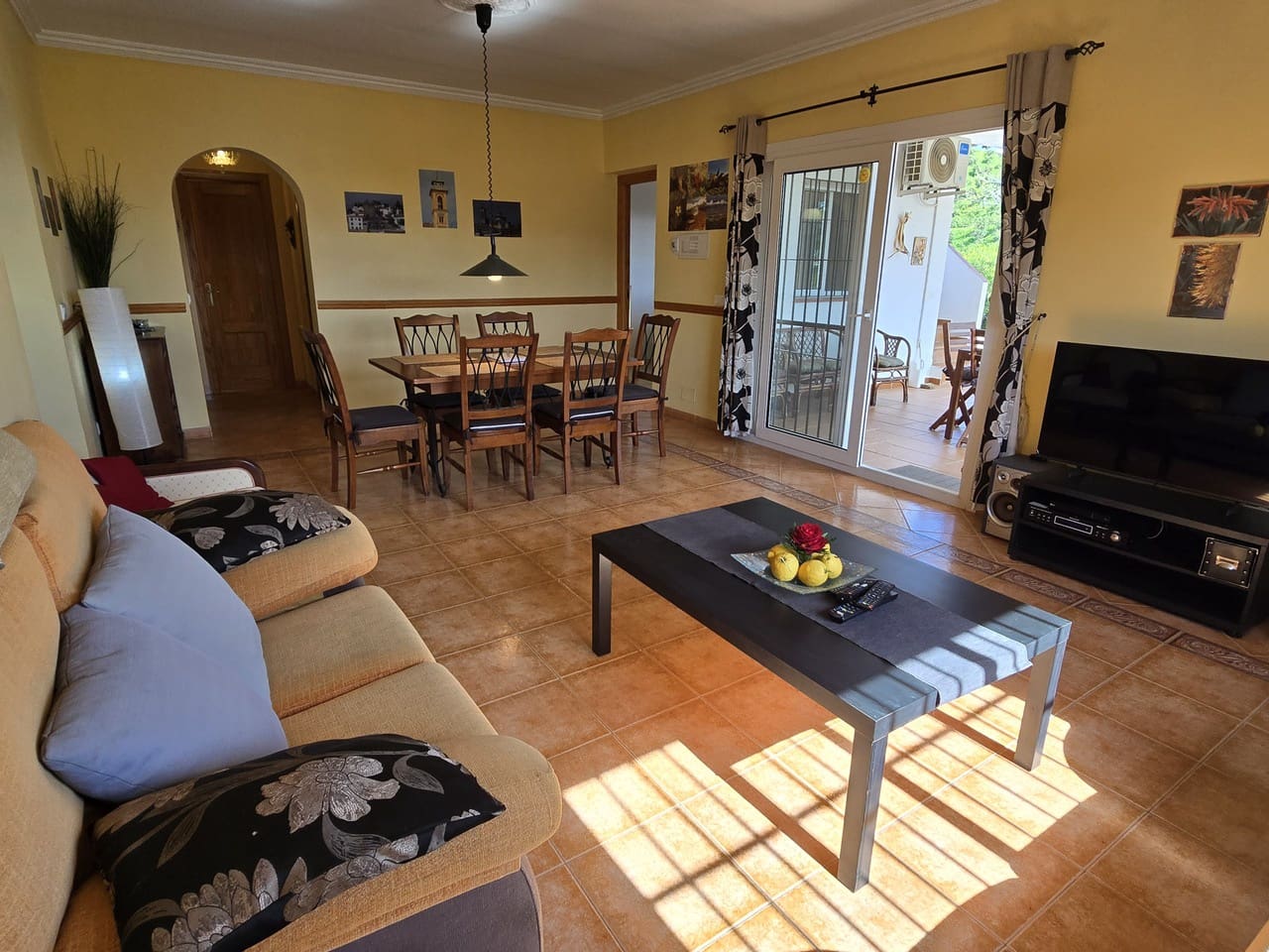 4 soverom Villa til salgs i Benamargosa med svømmebasseng garasje - € 365 000 (Ref: 9612038)