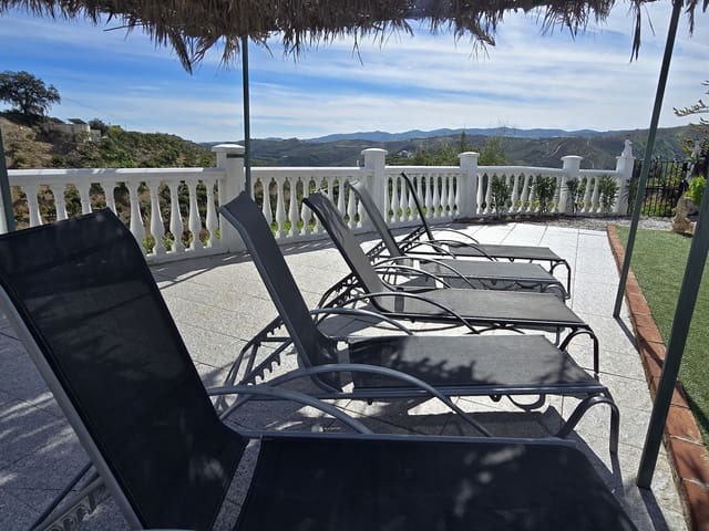 4 soverom Villa til salgs i Benamargosa med svømmebasseng garasje - € 365 000 (Ref: 9612038)