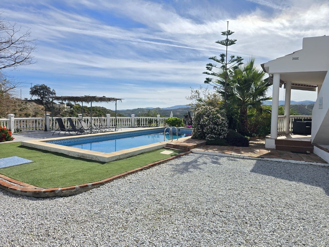 4 soverom Villa til salgs i Benamargosa med svømmebasseng garasje - € 365 000 (Ref: 9612038)