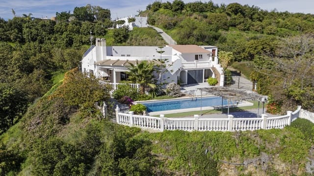 4 bedroom Villa for sale in Benamargosa with pool garage - € 365,000 (Ref: 9612038)