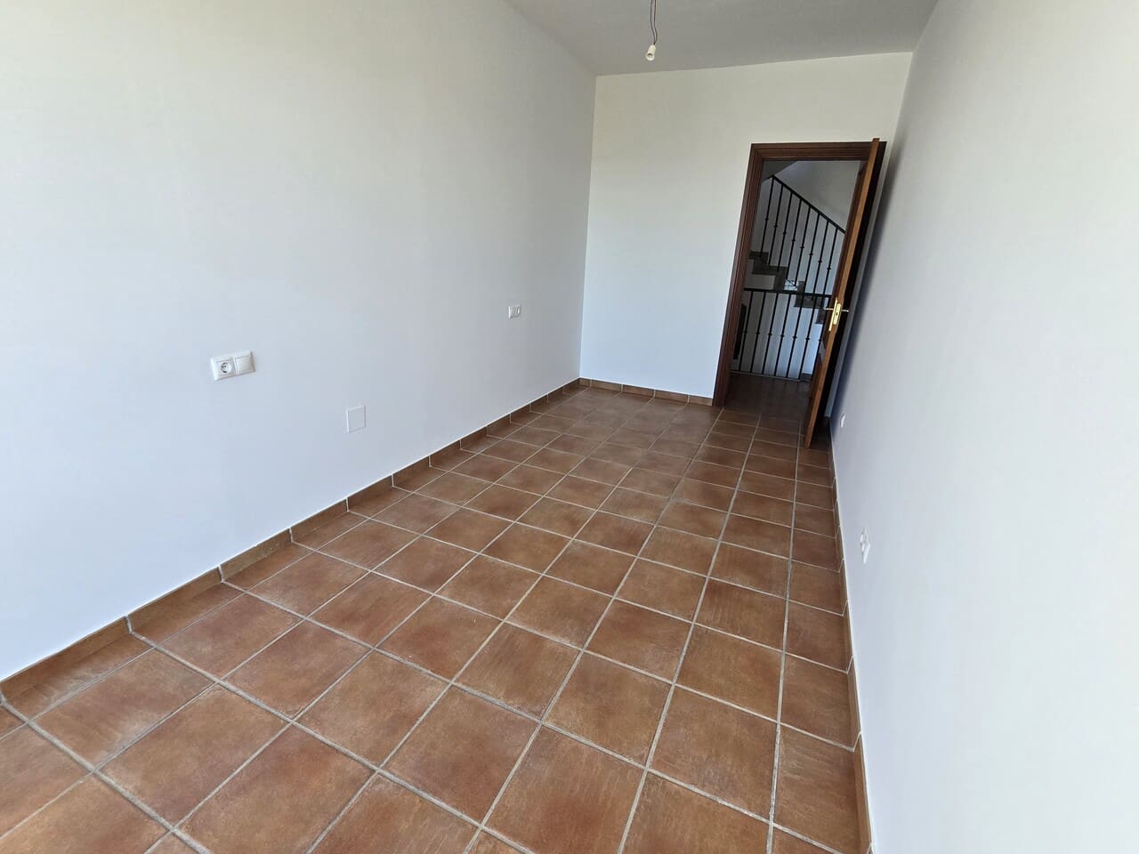 3 quarto Casa em Banda para venda em Alcaucin com piscina garagem - 185 000 € (Ref: 9626566)