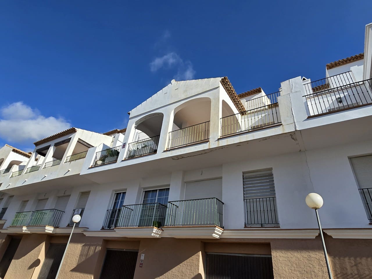 3 soverom Hus til salgs i Alcaucin med svømmebasseng garasje - € 175 000 (Ref: 9626567)