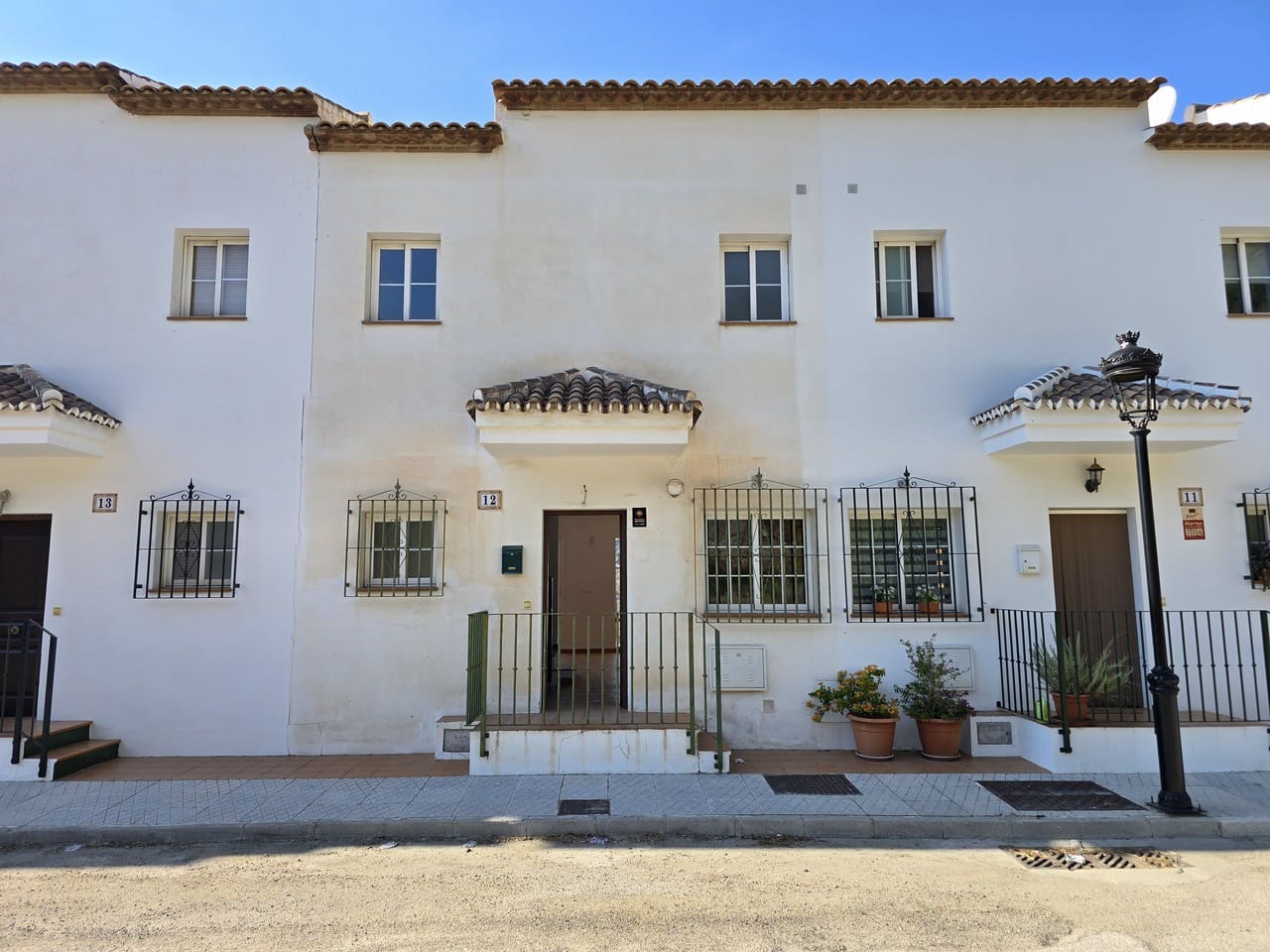 3 soverom Hus til salgs i Alcaucin med svømmebasseng garasje - € 175 000 (Ref: 9626567)