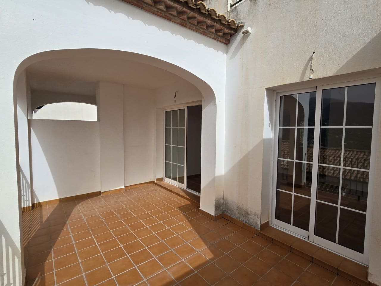 3 bedroom Townhouse for sale in Alcaucin with pool garage - € 175,000 (Ref: 9626567)