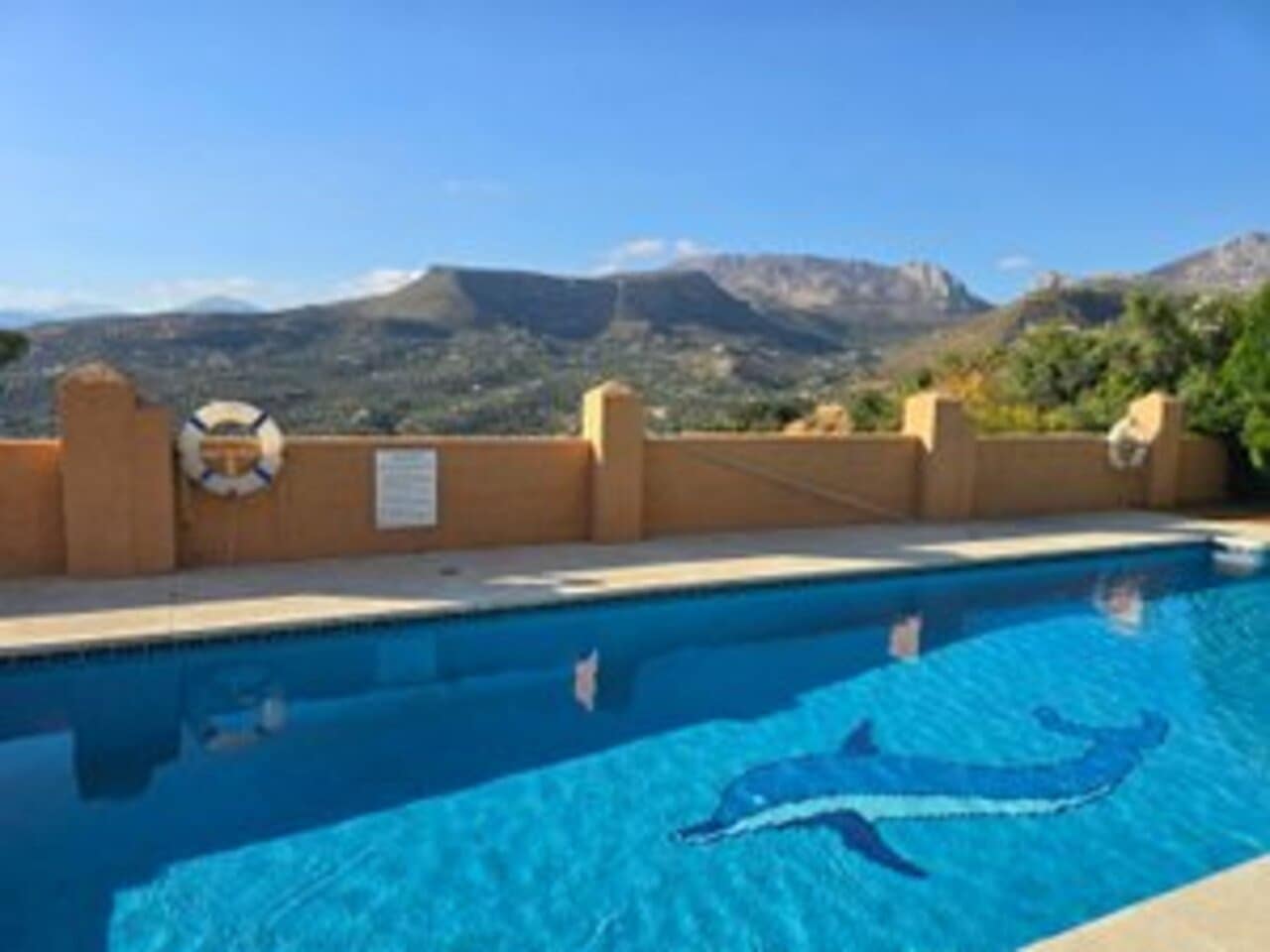 3 bedroom Townhouse for sale in Alcaucin with pool garage - € 175,000 (Ref: 9626567)