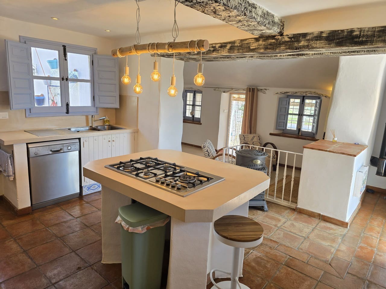 4 bedroom Villa for sale in Velez-Malaga with pool garage - € 579,000 (Ref: 9694241)