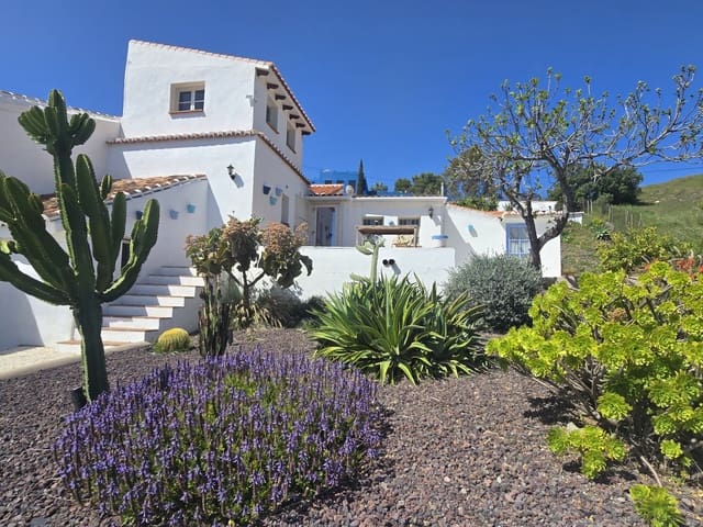 4 sypialnia Willa na sprzedaż w Vélez-Málaga z basenem garażem - 579 000 € (Ref: 9694241)