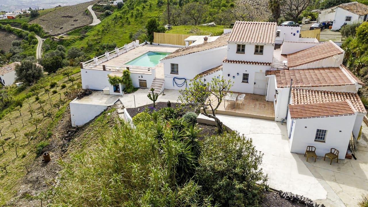 4 soverom Villa til salgs i Velez-Malaga med svømmebasseng garasje - € 579 000 (Ref: 9694241)
