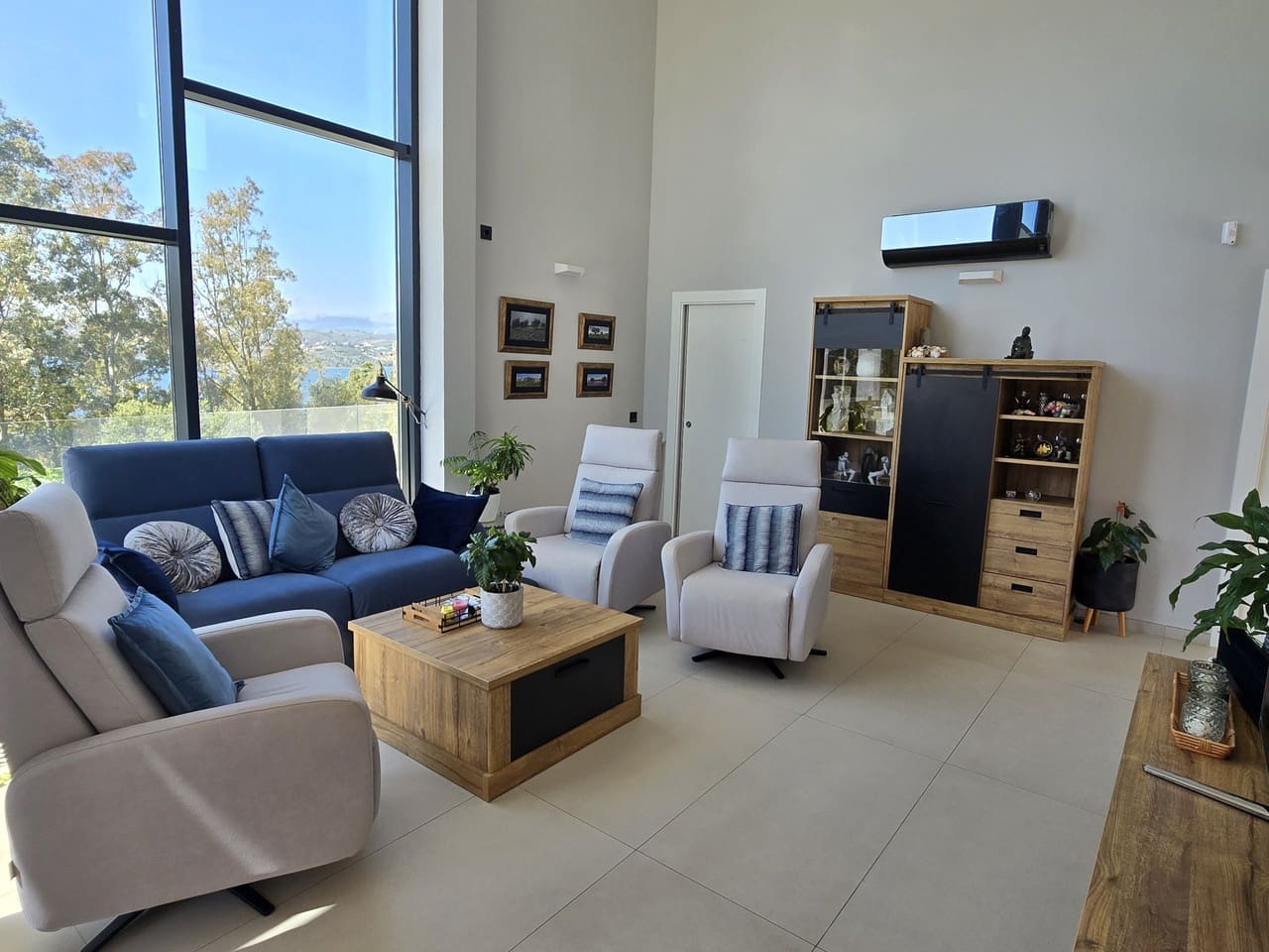 4 soveværelse Villa til salg i Vinuela med swimmingpool garage - € 950.000 (Ref: 9696890)